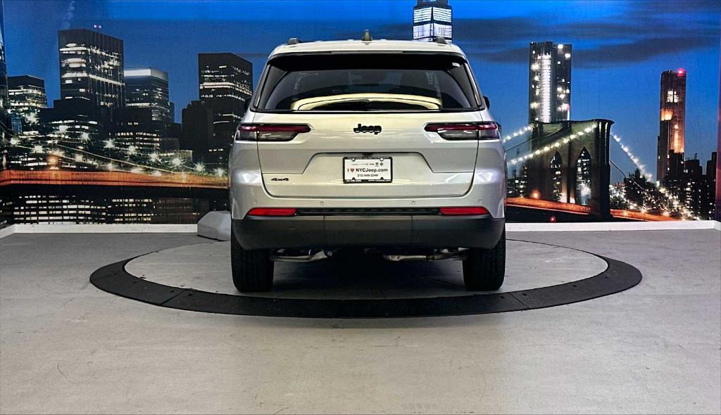 new 2025 Jeep Grand Cherokee car, priced at $44,905