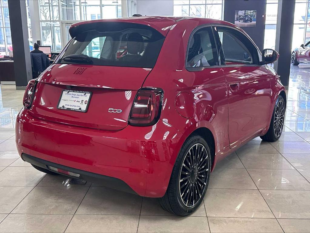 new 2024 FIAT 500e car, priced at $32,395