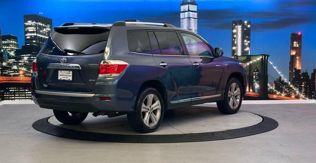 used 2012 Toyota Highlander car, priced at $12,500
