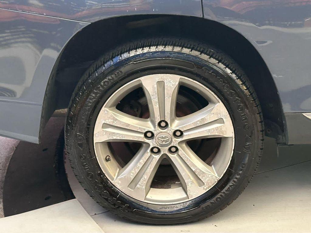 used 2012 Toyota Highlander car, priced at $12,500