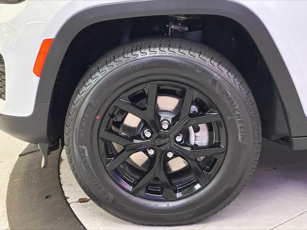new 2025 Jeep Grand Cherokee car, priced at $43,885