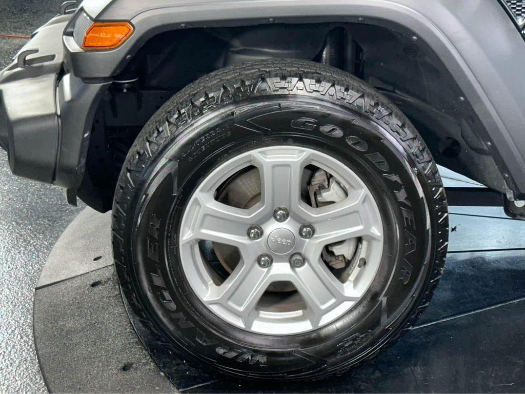 used 2022 Jeep Wrangler Unlimited car, priced at $30,900