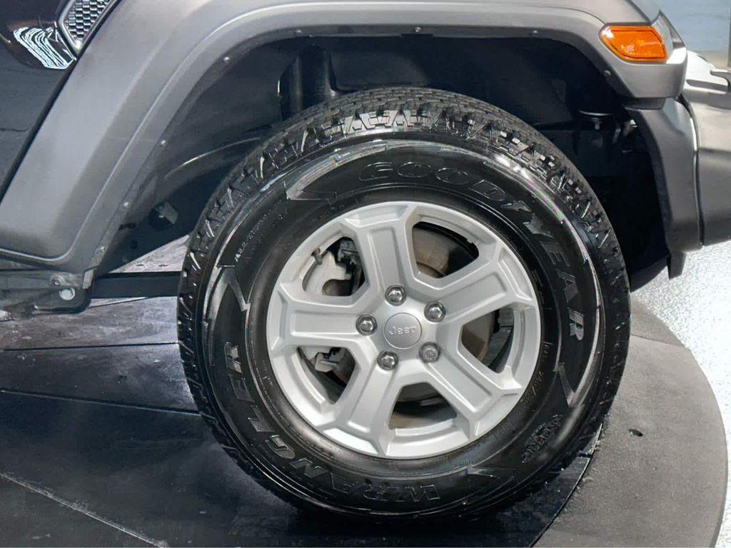 used 2022 Jeep Wrangler Unlimited car, priced at $30,900