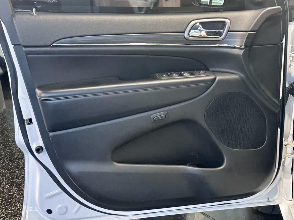 used 2021 Jeep Grand Cherokee car, priced at $29,500