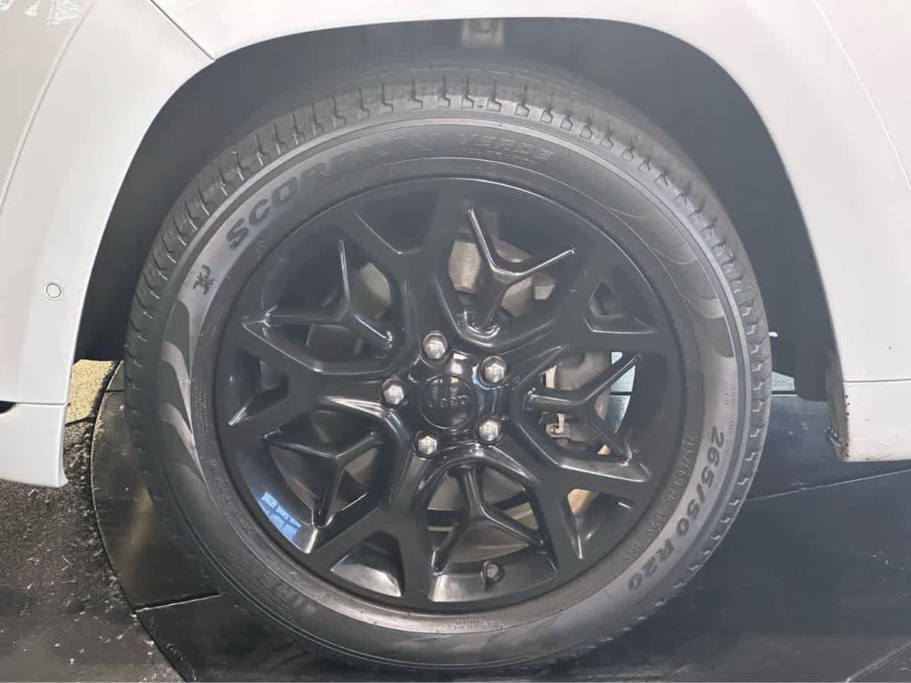 used 2021 Jeep Grand Cherokee car, priced at $29,500