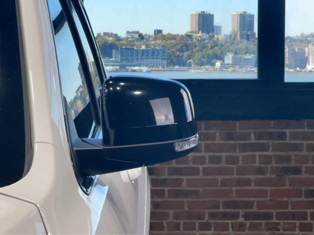 used 2021 Jeep Grand Cherokee car, priced at $29,500