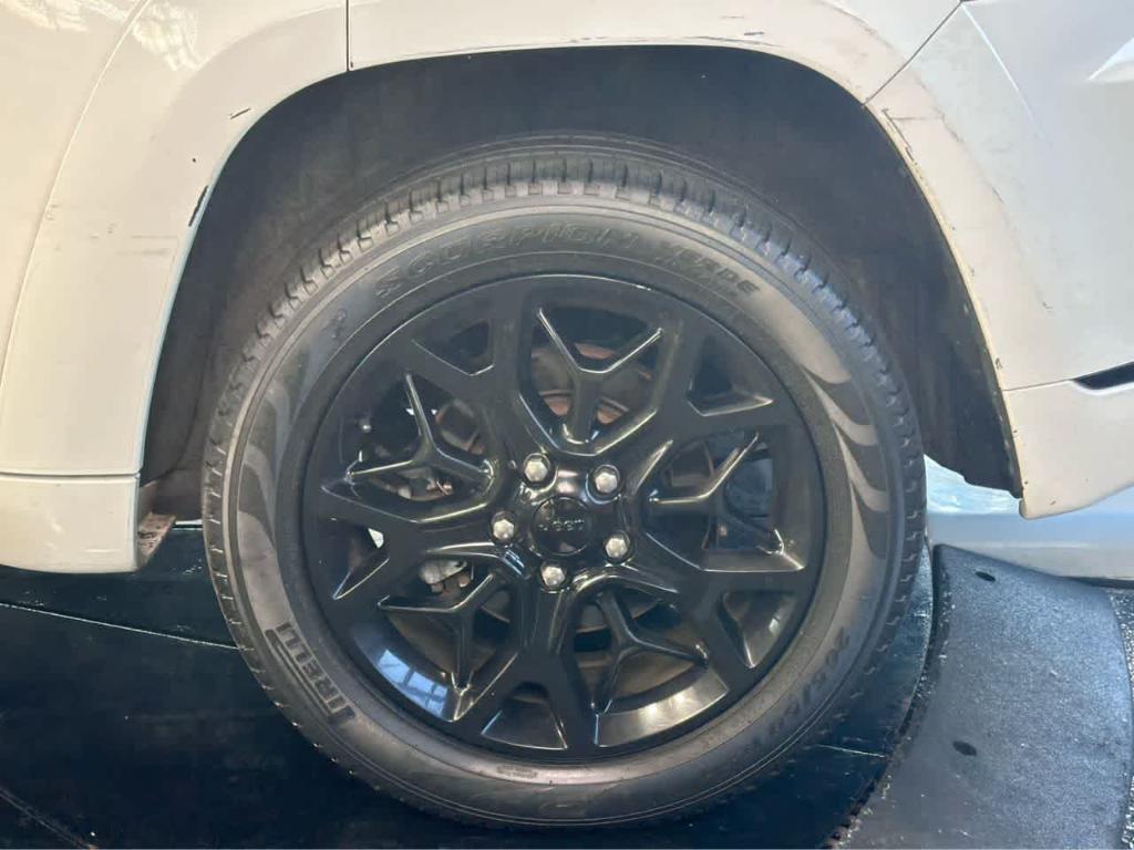 used 2021 Jeep Grand Cherokee car, priced at $29,500