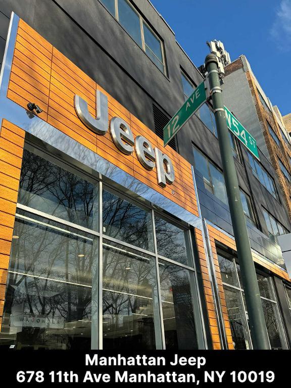 used 2021 Jeep Grand Cherokee car, priced at $29,500