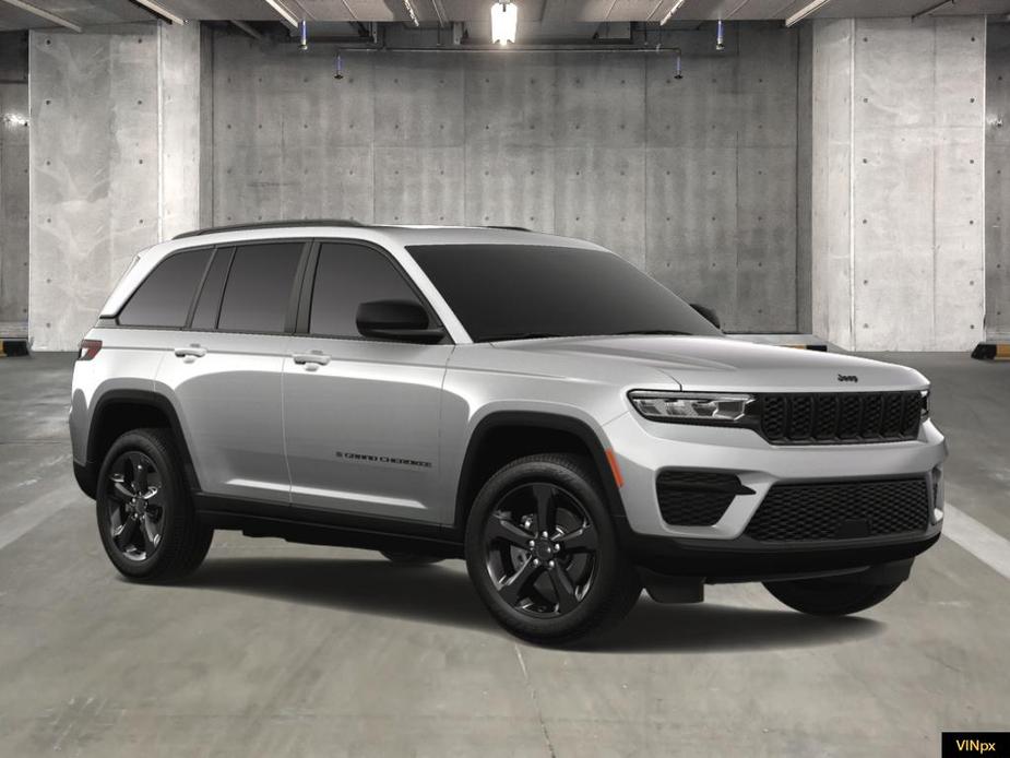 new 2025 Jeep Grand Cherokee car, priced at $45,975