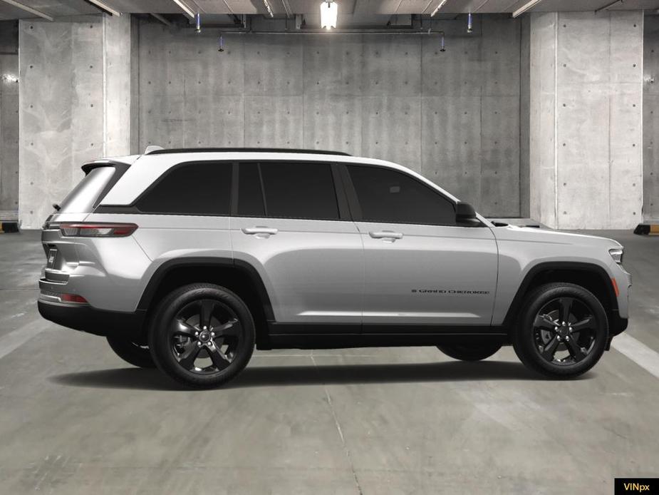 new 2025 Jeep Grand Cherokee car, priced at $45,975