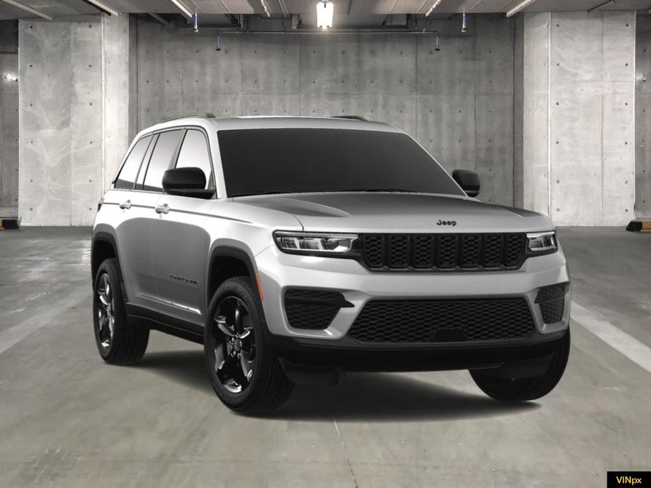 new 2025 Jeep Grand Cherokee car, priced at $45,975