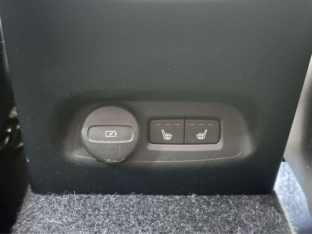 used 2022 Volvo XC40 Recharge Pure Electric car, priced at $25,900