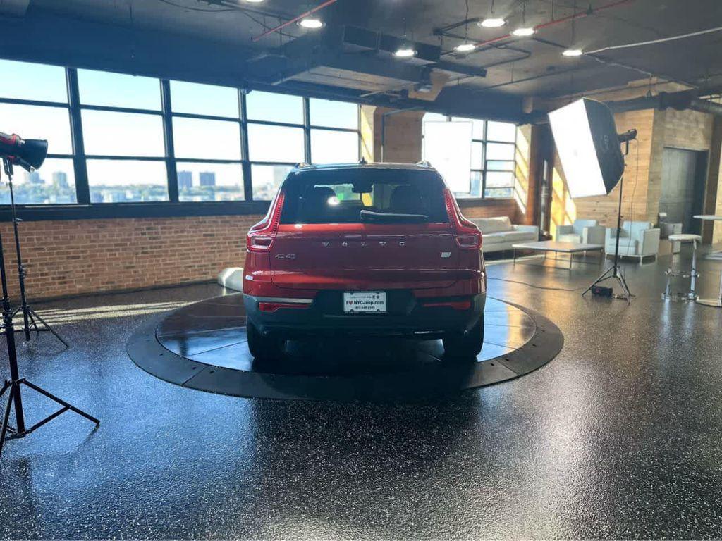 used 2022 Volvo XC40 Recharge Pure Electric car, priced at $25,900
