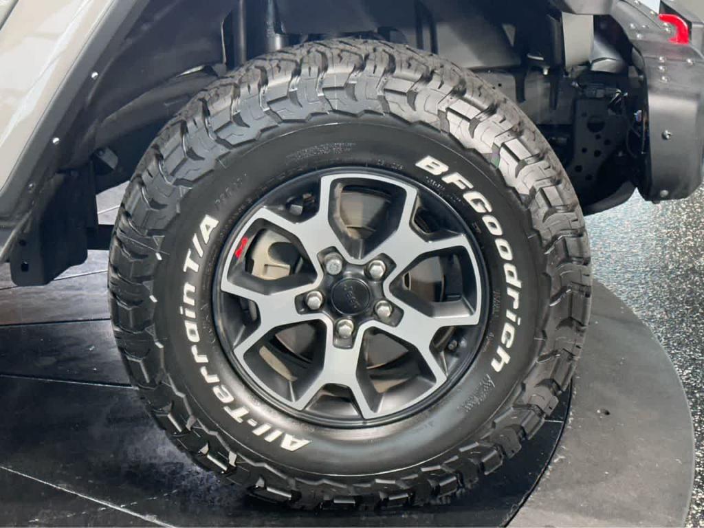 used 2022 Jeep Wrangler Unlimited car, priced at $36,800