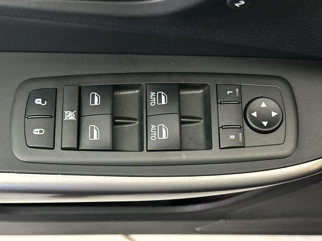 used 2022 Jeep Cherokee car, priced at $26,800