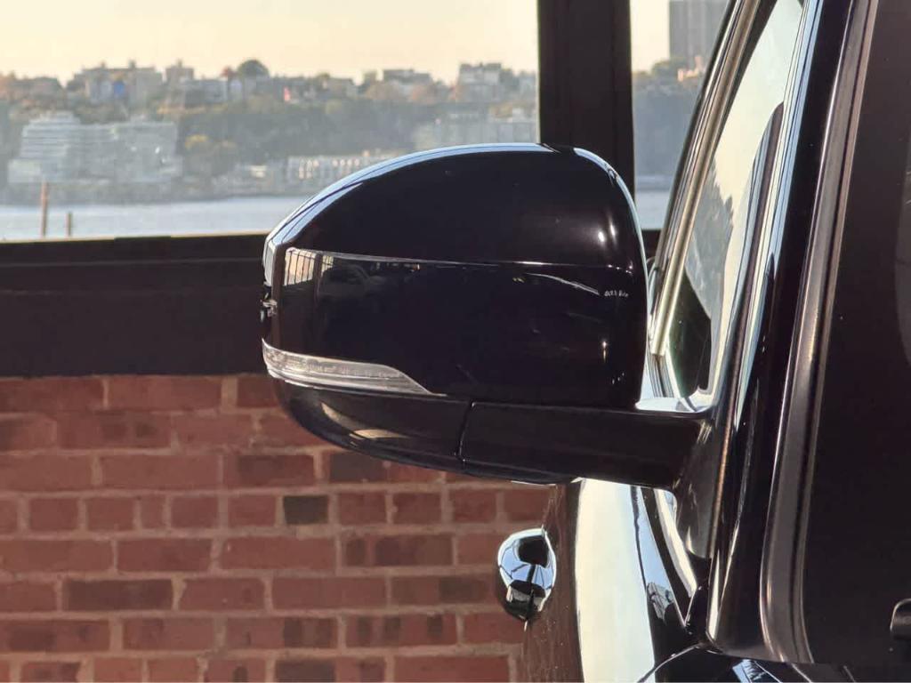 used 2018 Land Rover Range Rover Sport car, priced at $21,900