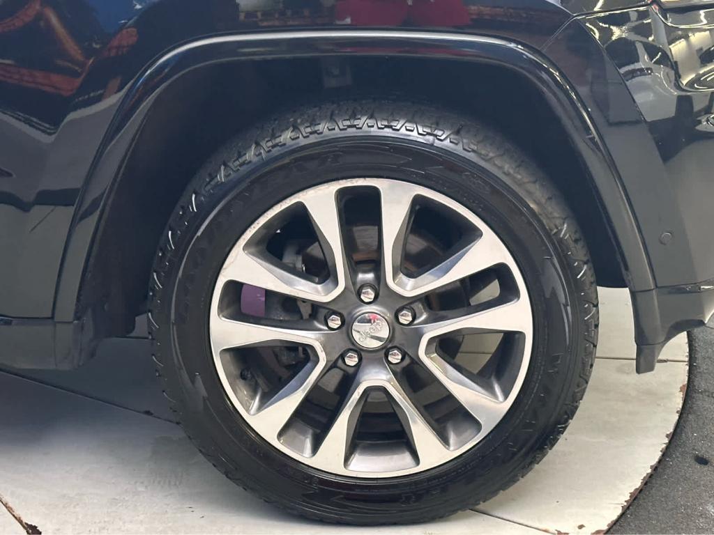used 2017 Jeep Grand Cherokee car, priced at $18,900