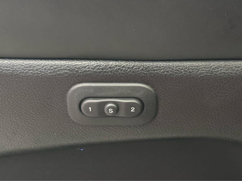 used 2017 Jeep Grand Cherokee car, priced at $18,900