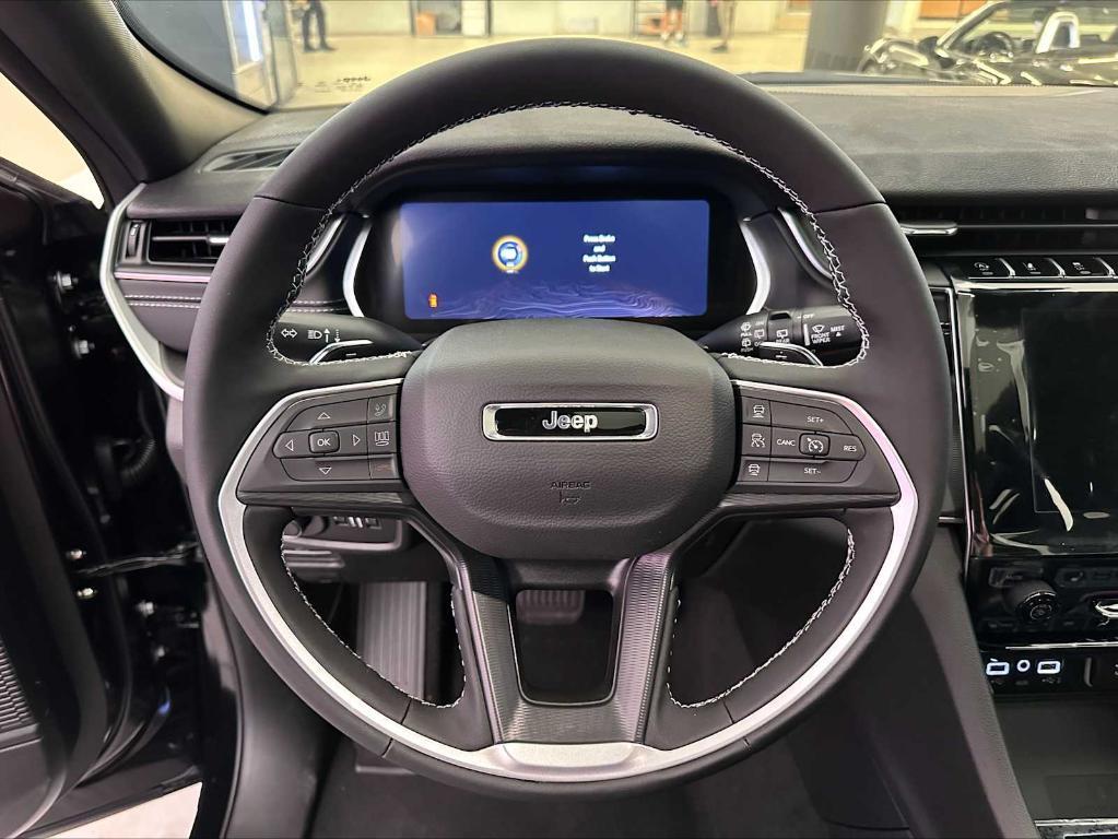 new 2025 Jeep Grand Cherokee car, priced at $44,480