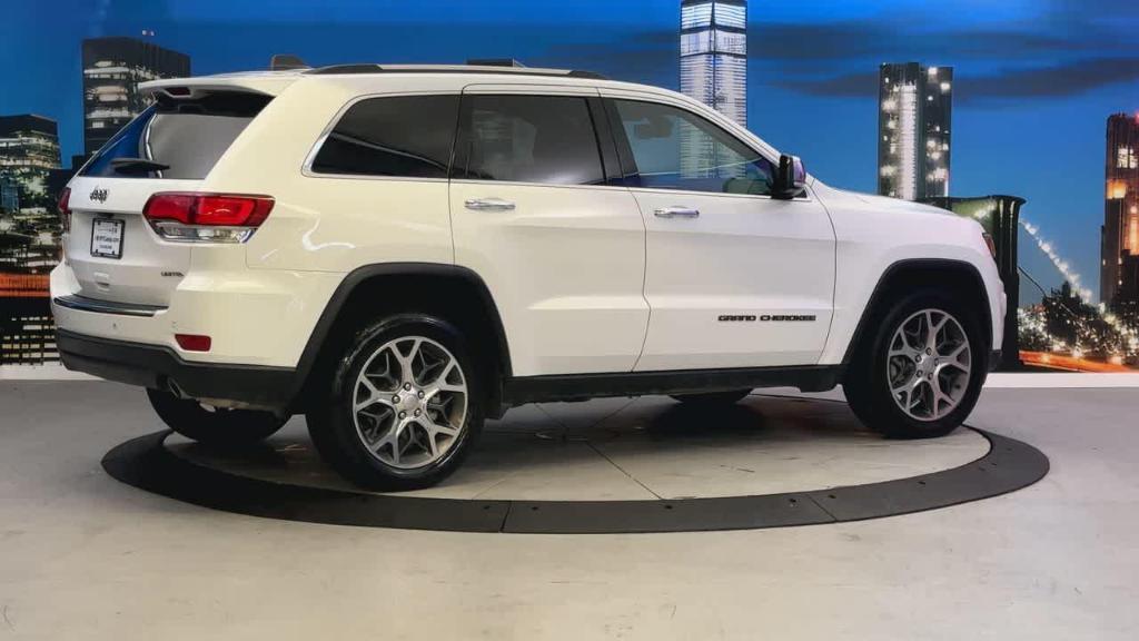 used 2021 Jeep Grand Cherokee car, priced at $29,900