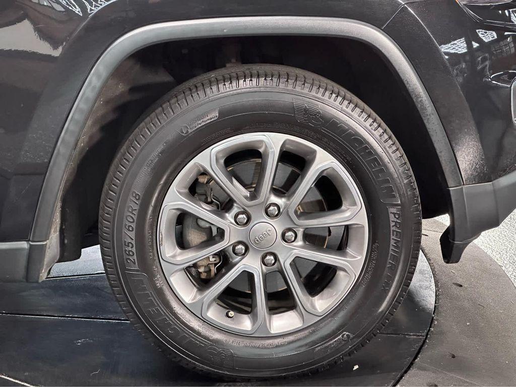 used 2015 Jeep Grand Cherokee car, priced at $13,900