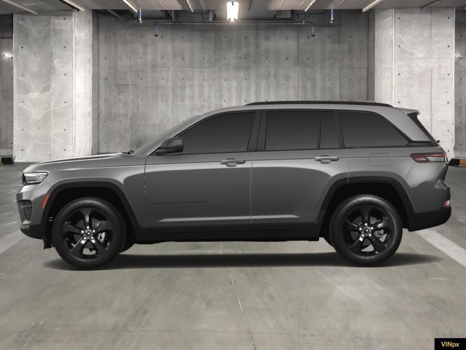 new 2025 Jeep Grand Cherokee car, priced at $45,975