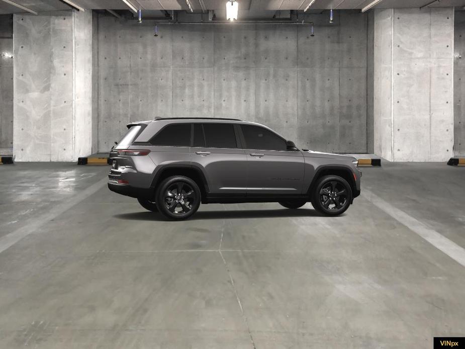 new 2025 Jeep Grand Cherokee car, priced at $45,975