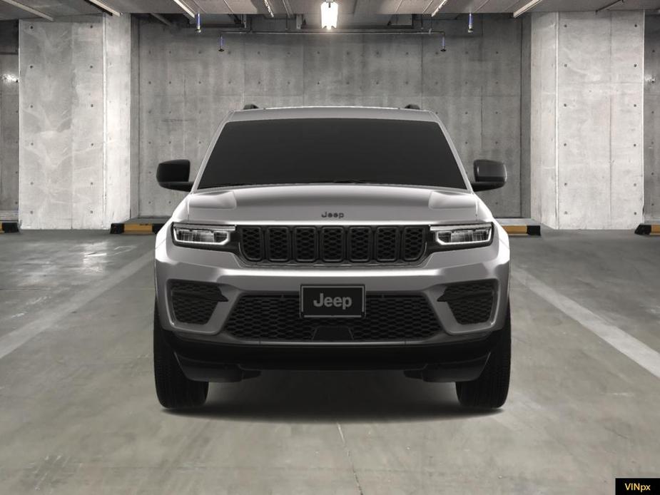 new 2025 Jeep Grand Cherokee car, priced at $45,975