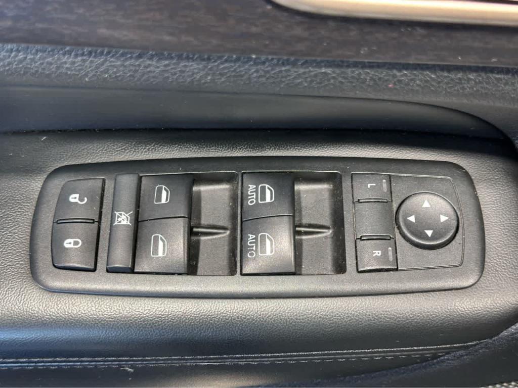 used 2014 Jeep Grand Cherokee car, priced at $8,900