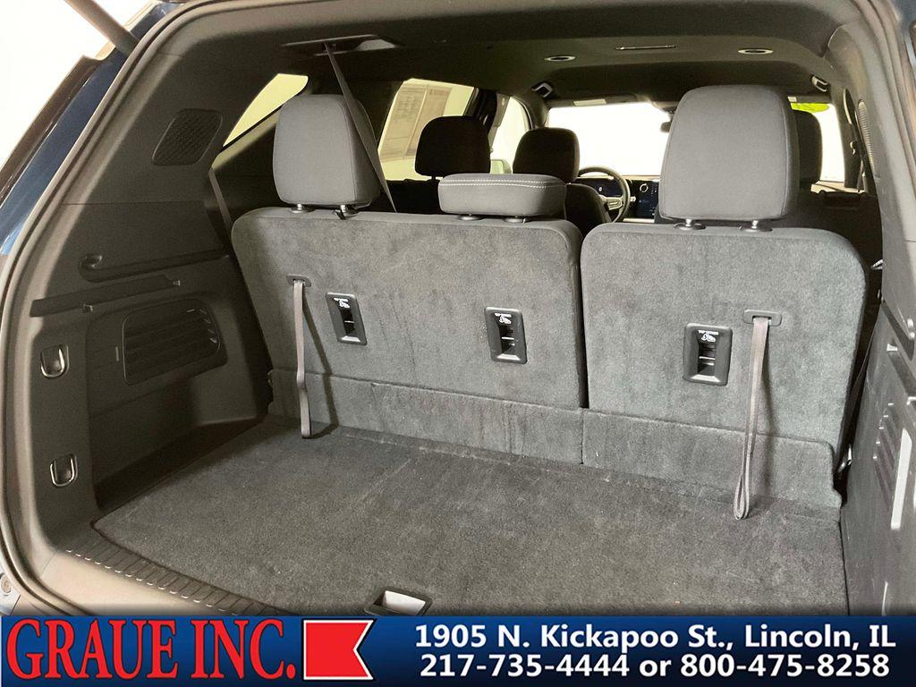 used 2025 Chevrolet Traverse car, priced at $41,035