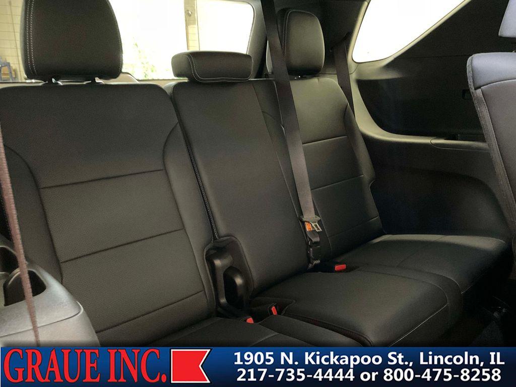 used 2025 Chevrolet Traverse car, priced at $37,897