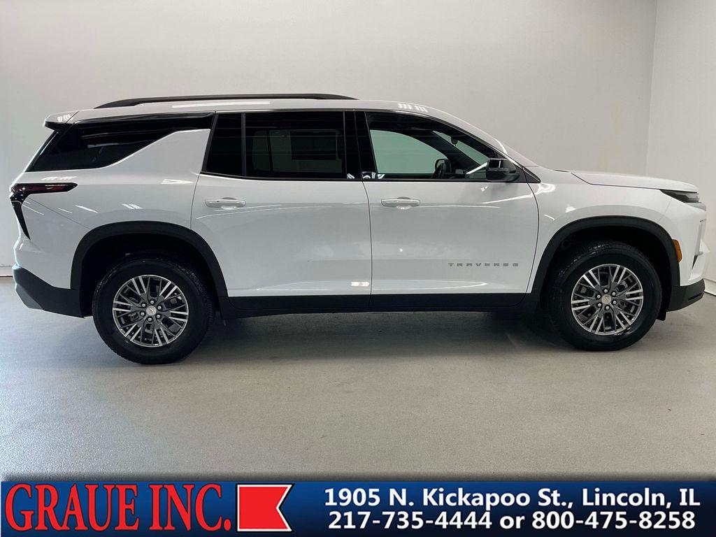 used 2025 Chevrolet Traverse car, priced at $37,897