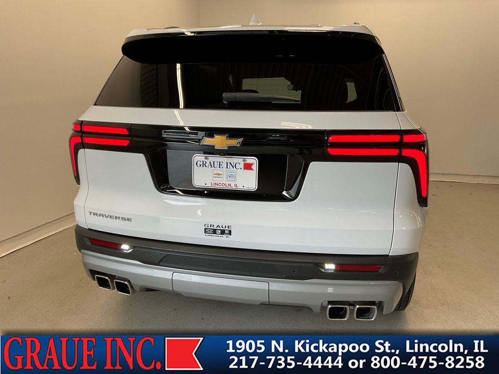 used 2025 Chevrolet Traverse car, priced at $37,897