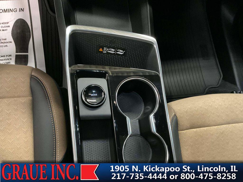 used 2025 Chevrolet Equinox car, priced at $32,865