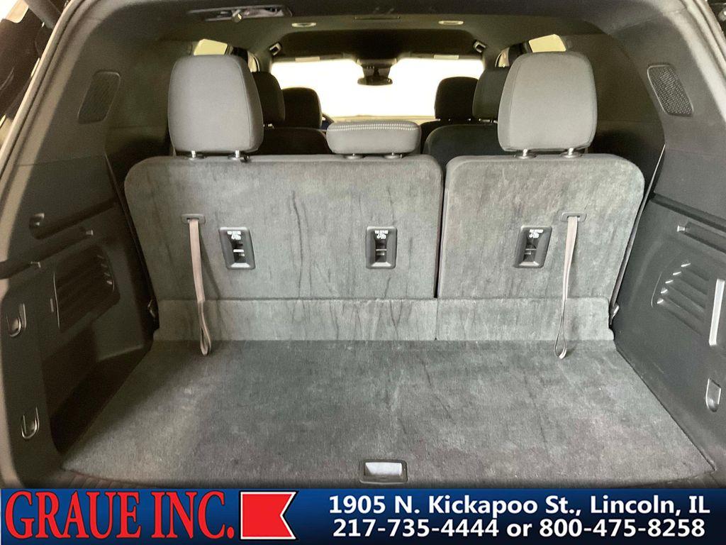 used 2025 Chevrolet Traverse car, priced at $37,970