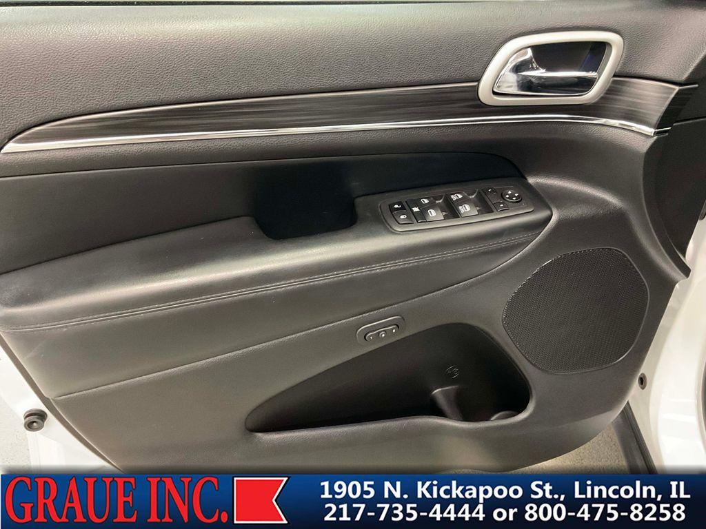 used 2022 Jeep Grand Cherokee car, priced at $31,995