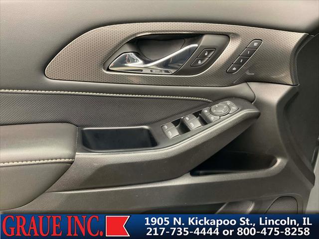 used 2023 Chevrolet Traverse car, priced at $34,995