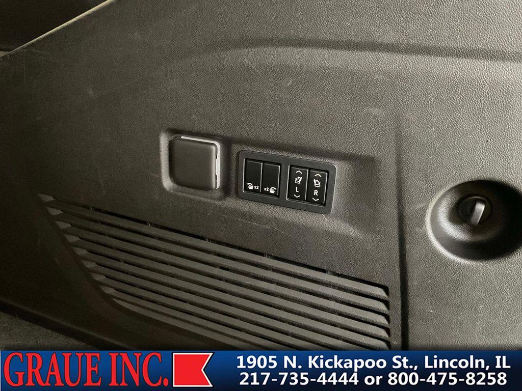 used 2021 GMC Yukon XL car, priced at $32,987
