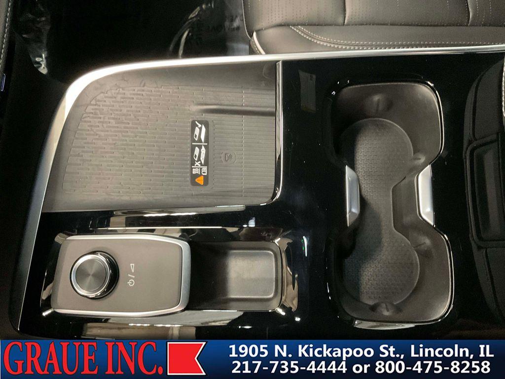 used 2025 Buick Enclave car, priced at $47,979