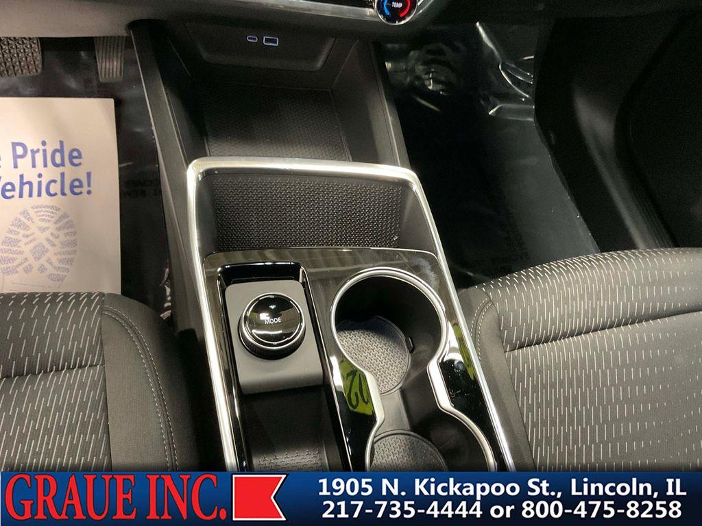 used 2025 Chevrolet Equinox car, priced at $26,787