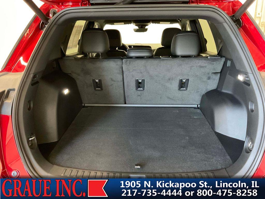 used 2025 Chevrolet Equinox car, priced at $35,725