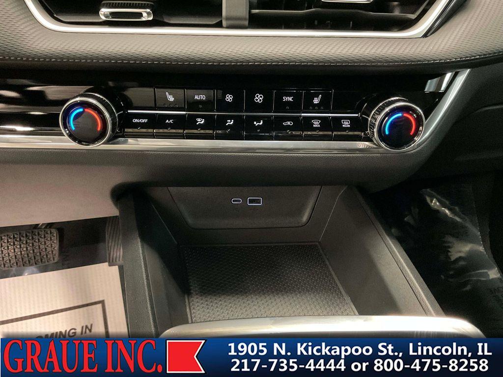 used 2025 Chevrolet Equinox car, priced at $35,725