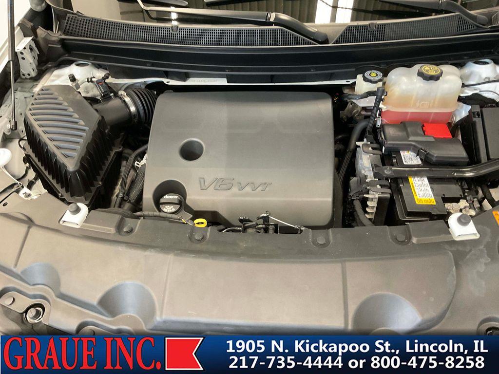 used 2022 Chevrolet Traverse car, priced at $34,878