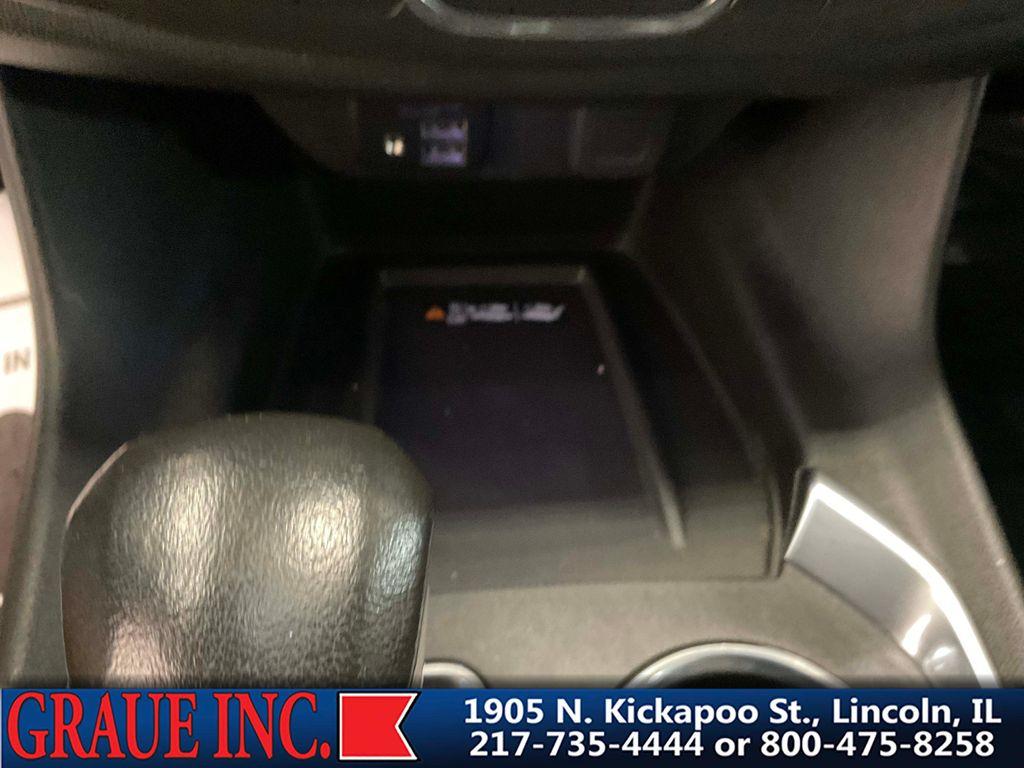 used 2022 Chevrolet Traverse car, priced at $34,878