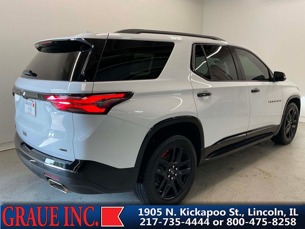 used 2022 Chevrolet Traverse car, priced at $32,900