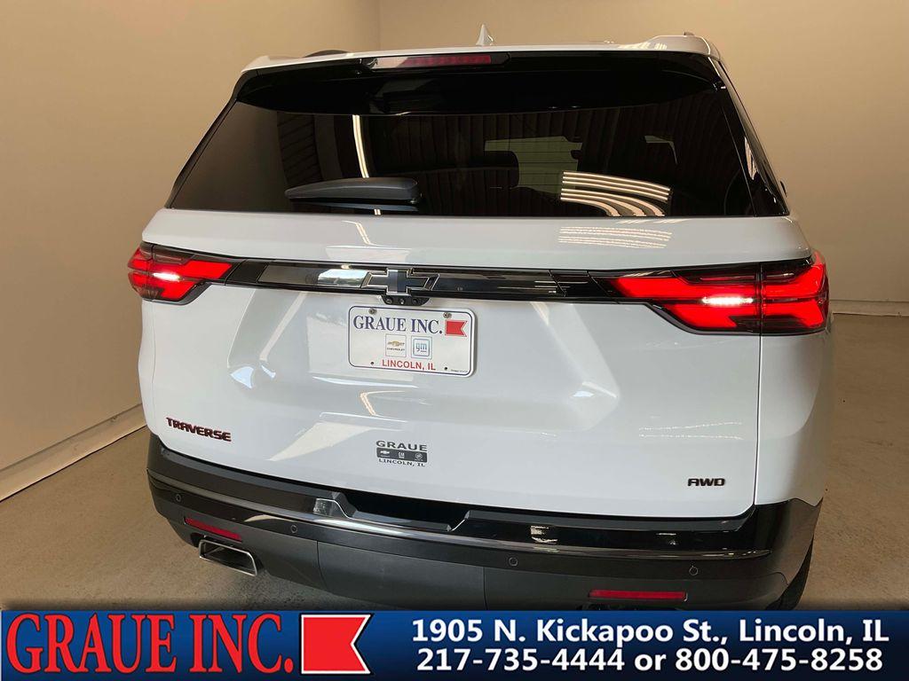 used 2022 Chevrolet Traverse car, priced at $32,900