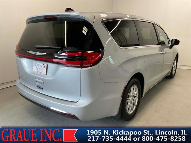 used 2023 Chrysler Pacifica car, priced at $34,900