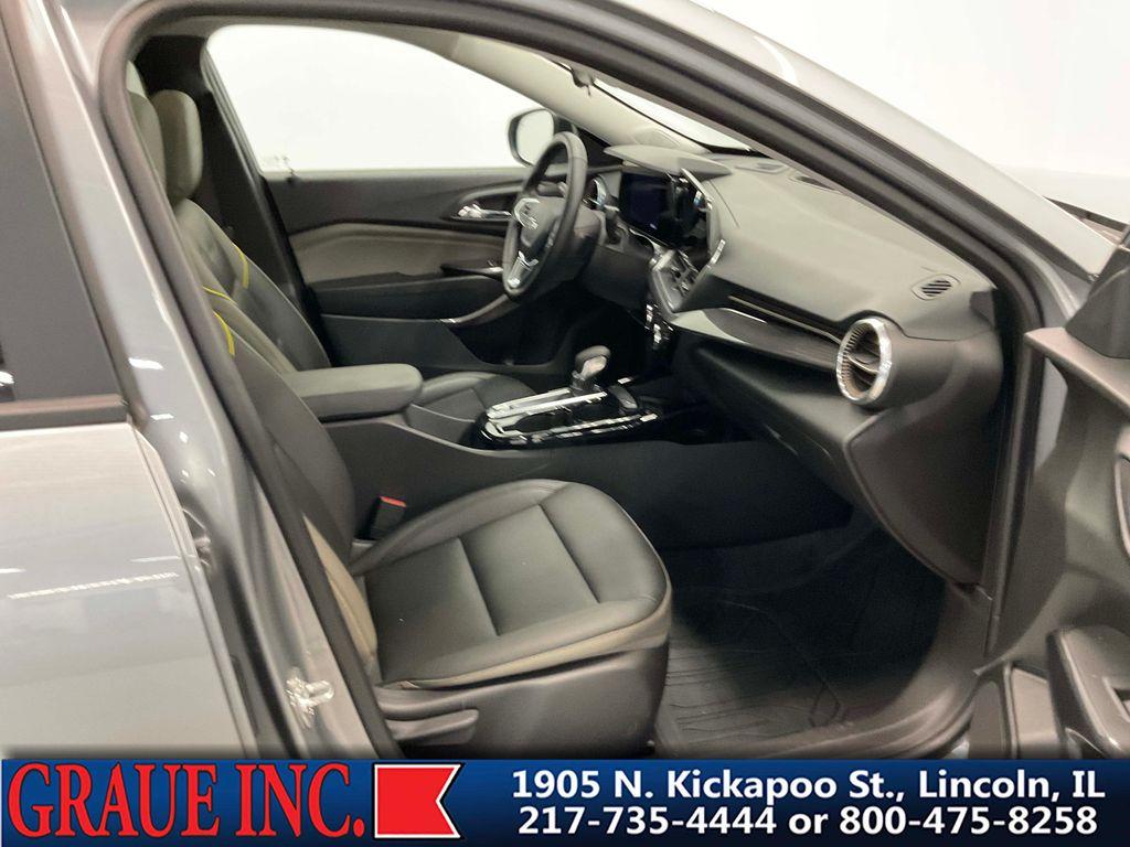 used 2025 Chevrolet Trax car, priced at $27,435