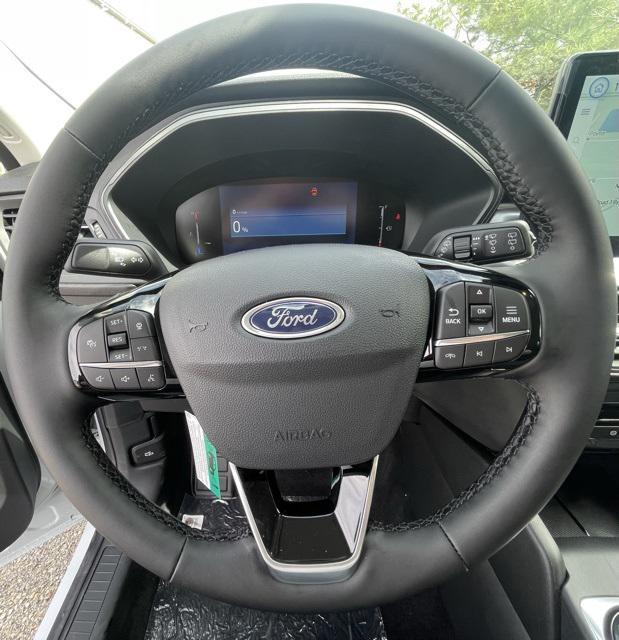 new 2025 Ford Escape PHEV car, priced at $38,895