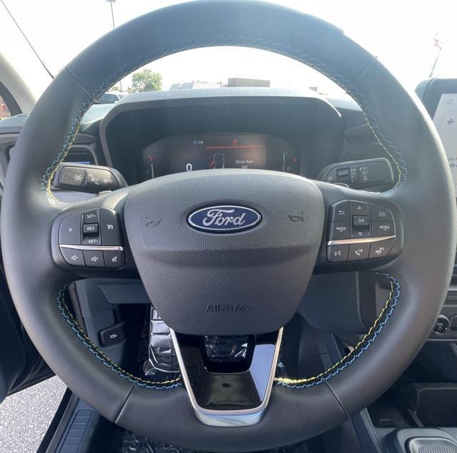 new 2025 Ford Maverick car
